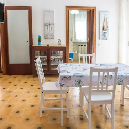 Apartment M299 - Marcelli, Trilocale A 200 Metri Dalla Spiaggia
