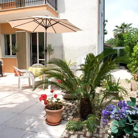 Apartment M299 - Marcelli, Trilocale A 200 Metri Dalla Spiaggia Marcelli